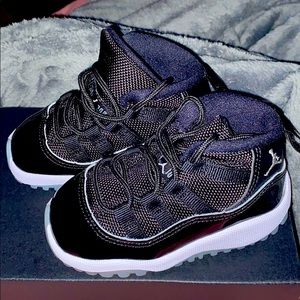 Boys Jordan Retro 11s